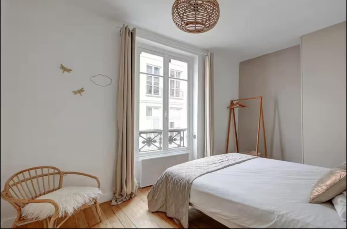 Apartment 3br In Near Louvre Free Parking Paris