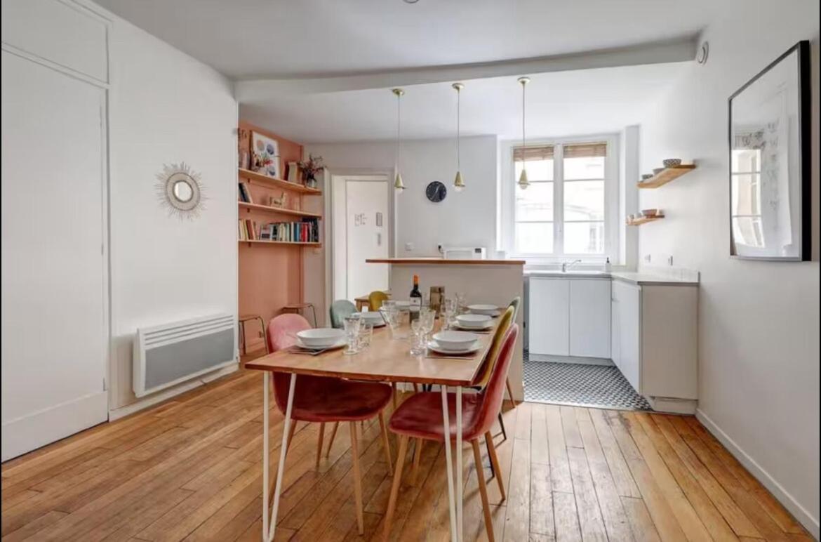 3br In Near Louvre Free Parking Paris